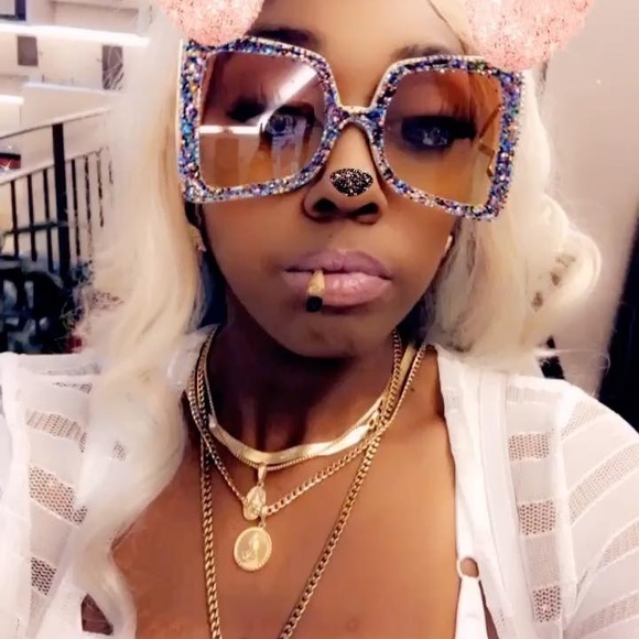 vanisha_w